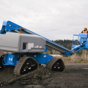 Genie S65Trax på bælter i arbejde